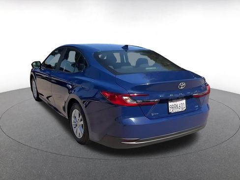 Used 2025 Toyota Camry LE FWD image 11