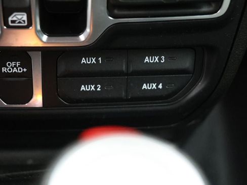 Used 2024 Jeep Wrangler Unlimited image 26