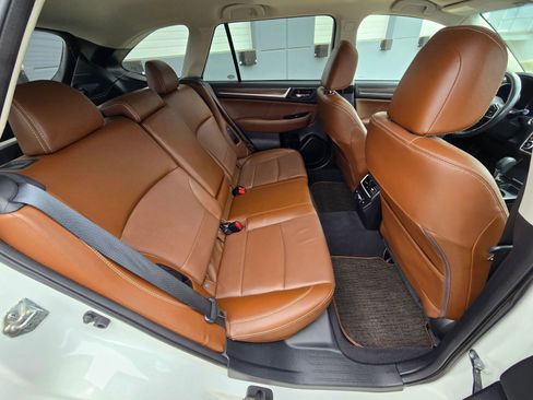 Used 2018 Subaru Outback 3.6R Touring w/ Popular Package #3 image 17