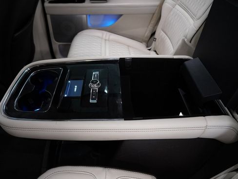 Used 2018 Lincoln Navigator Black Label image 30