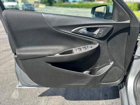 Used 2023 Chevrolet Malibu LT image 11