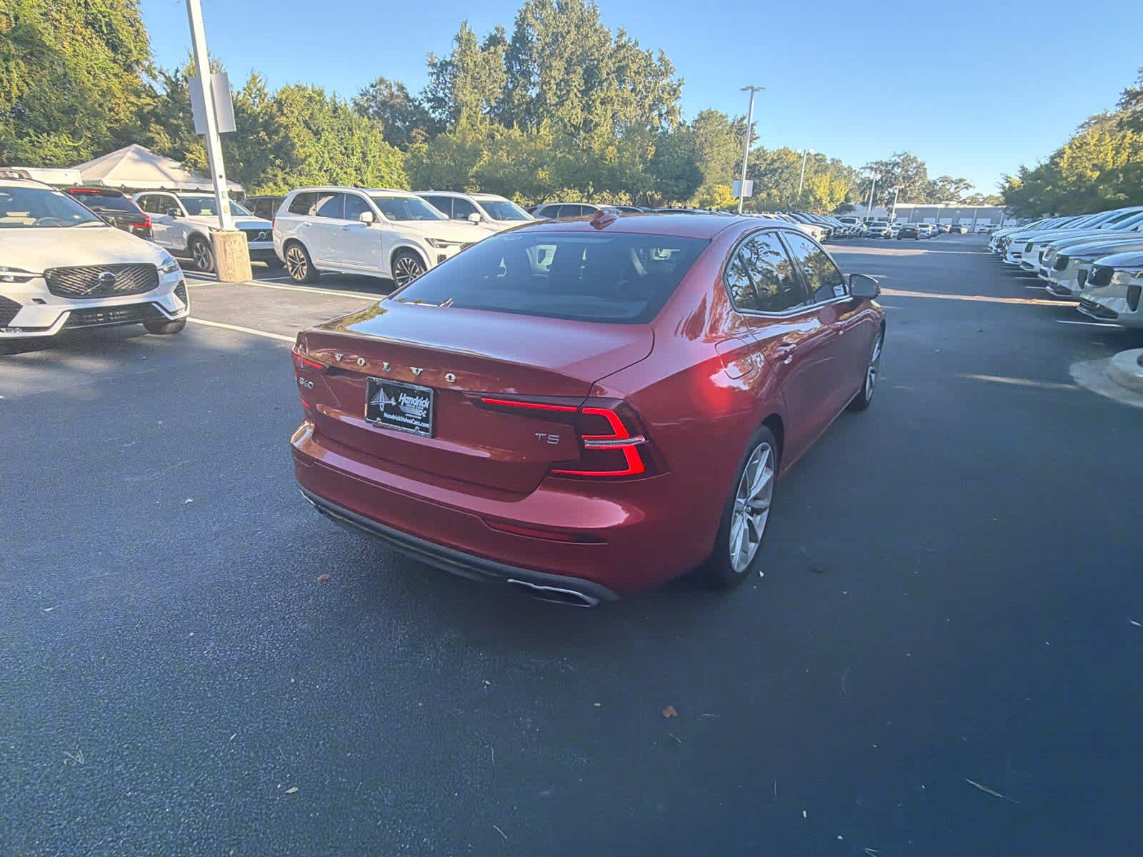 Used 2020 Volvo S60 T5 Momentum FWD image 14