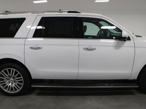 Used 2023 Ford Expedition Max Limited image 11