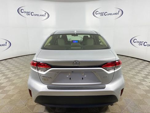 Used 2024 Toyota Corolla LE image 5