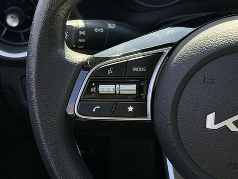 Used 2024 Kia Forte LXS w/ LXS Technology Package image 13