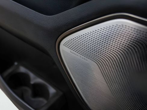 Used 2021 RAM 1500 Limited w/ Night Edition RWD image 27
