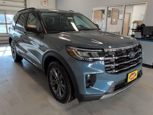 New 2026 Ford Explorer Active AWD/4WD image 7