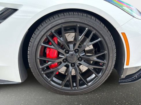 Used 2016 Chevrolet Corvette Stingray Coupe w/ 3LT Preferred Equipment Group image 20