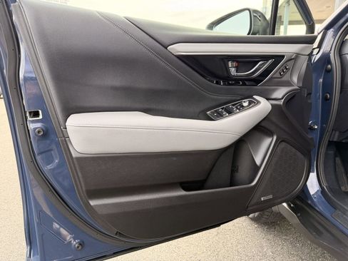 Used 2023 Subaru Outback Limited image 17