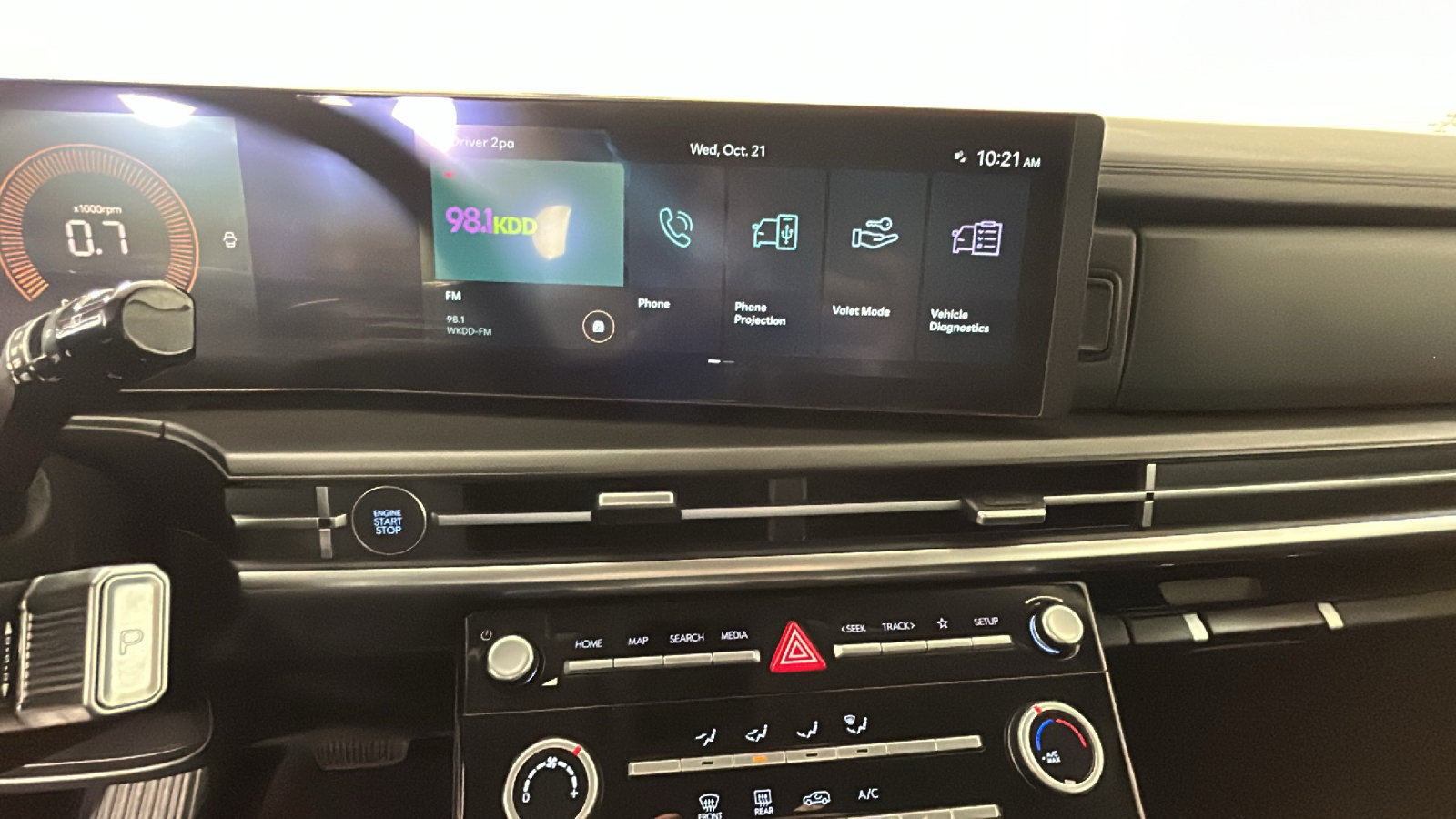 Used 2025 Hyundai Santa Fe SE FWD image 28