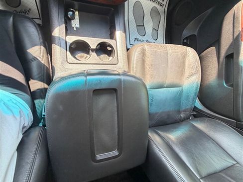 Used 2014 Chevrolet Tahoe LT AWD/4WD image 16