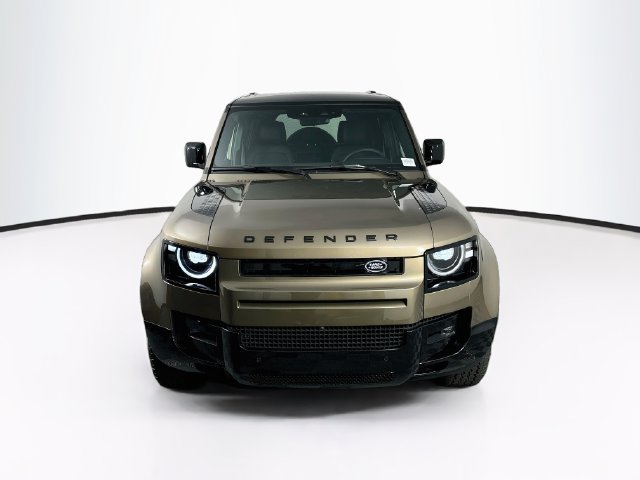 New 2026 Land Rover Defender 110 X-Dynamic SE AWD/4WD image 2