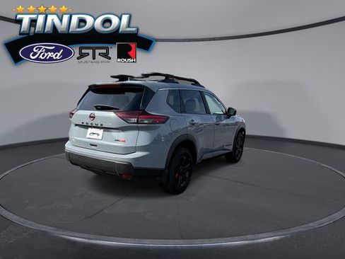 Used 2025 Nissan Rogue SV AWD/4WD image 8