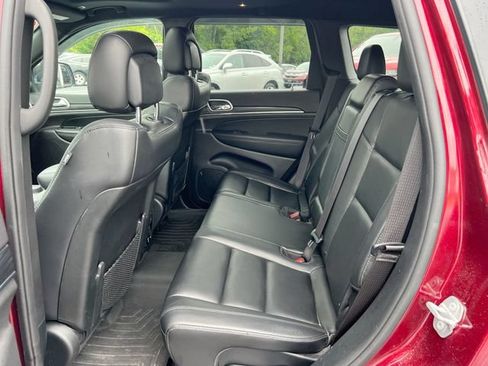 Used 2019 Jeep Grand Cherokee Limited w/ Trailer Tow Group IV AWD/4WD image 25