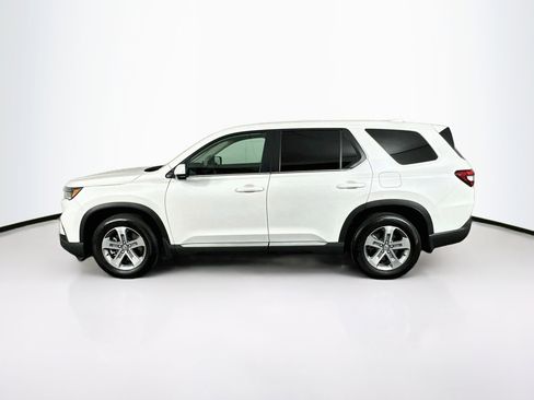 Used 2025 Honda Pilot EX-L image 4
