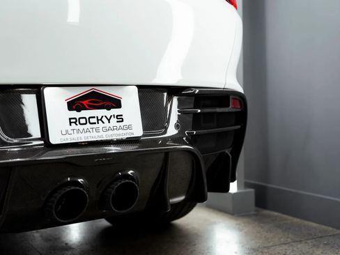 Used 2021 Aston Martin DBX AWD/4WD image 38