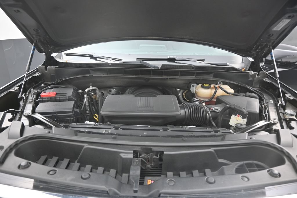 Used 2023 GMC Yukon XL SLT w/ SLT Luxury Package RWD image 11