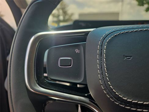New 2027 Lincoln Navigator Premiere RWD image 26