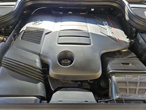 Certified 2025 Mercedes-Benz GLE 53 AMG 4MATIC image 31