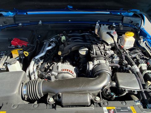 Used 2023 Jeep Gladiator Mojave w/ LED Lighting Group AWD/4WD image 22