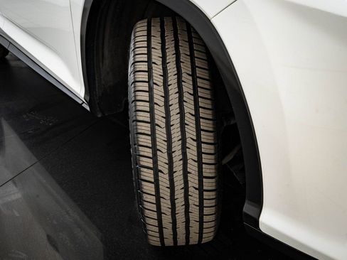 Used 2018 Lexus RX 350L Premium w/ Premium Package image 43