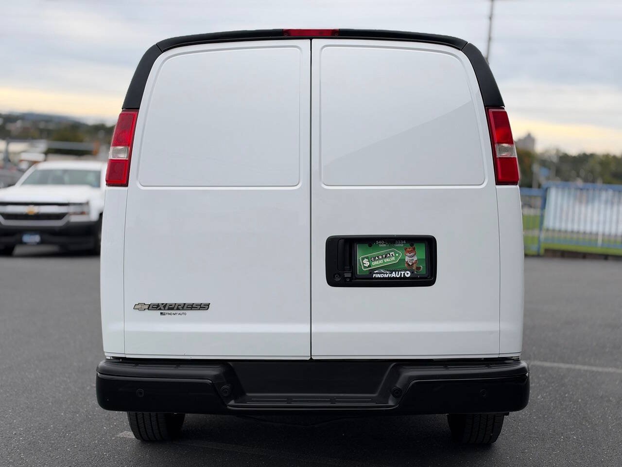 Used 2020 Chevrolet Express 2500 w/ Driver Convenience Package RWD image 40