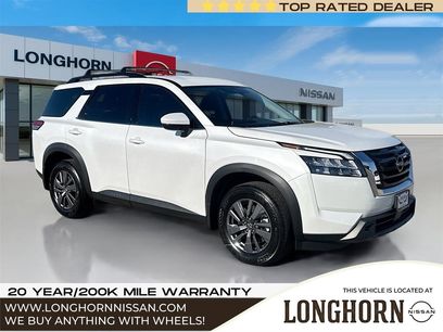 New 2025 Nissan Pathfinder SV