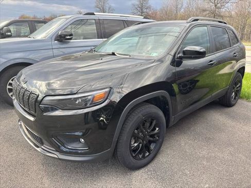 Certified 2023 Jeep Cherokee Altitude Lux image 1