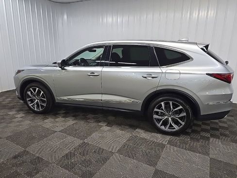 Used 2023 Acura MDX SH-AWD w/ Technology Package image 4