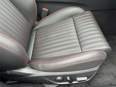 Used 2025 Genesis G70 2.5T w/ Sport Prestige Package image 61