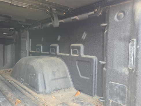 Used 2021 GMC Sierra 1500 SLE image 21