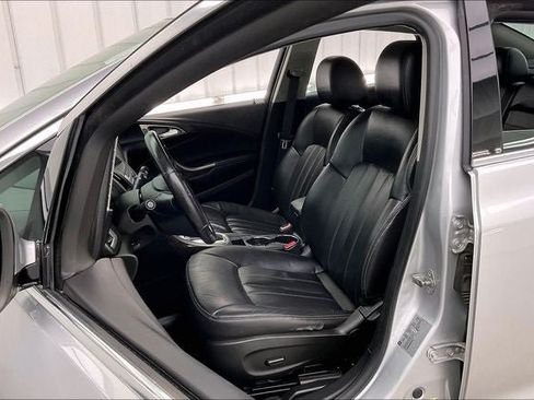 Used 2013 Buick Verano Leather FWD image 8