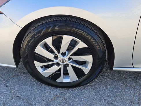 Used 2023 Nissan Altima 2.5 S image 12