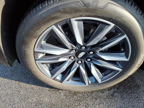 Used 2022 Cadillac Escalade Sport Platinum image 11