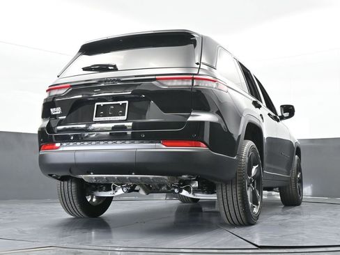 New 2026 Jeep Grand Cherokee Limited w/ Limited Altitude Package RWD image 55