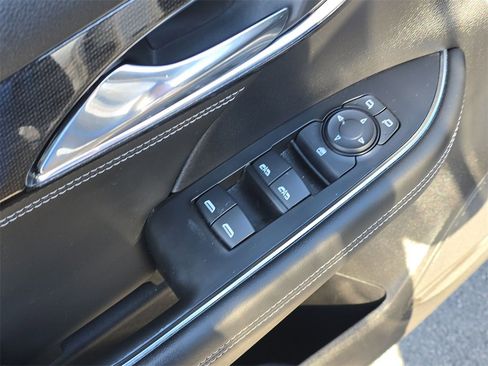 Used 2023 Buick Envision Preferred image 19