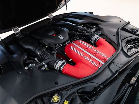 Used 2025 Ferrari 12Cilindri image 17