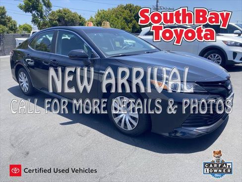 Certified 2018 Toyota Camry LE FWD image 1