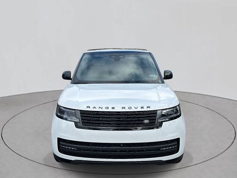 Used 2025 Land Rover Range Rover Long Wheelbase Autobiography image 8