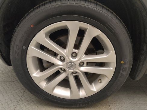 Used 2016 Nissan Juke SV AWD/4WD image 31