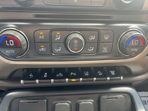 Used 2019 GMC Sierra 2500 Denali w/ Duramax Plus Package AWD/4WD image 26