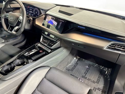 Used 2023 Audi e-tron GT Premium Plus w/ Performance Package image 27