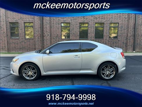 Used 2011 Scion tC FWD image 1