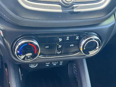 Certified 2023 Chevrolet TrailBlazer LS FWD image 27
