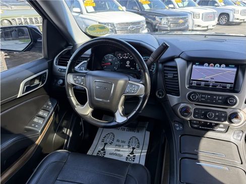 Used 2019 GMC Yukon Denali image 40