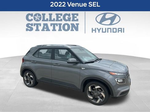 Used 2022 Hyundai Venue SEL image 1