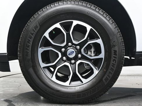 Certified 2024 Ford Expedition XLT RWD image 31
