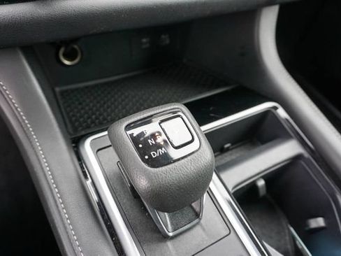 Used 2025 Nissan Pathfinder SV FWD image 20