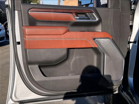 Used 2025 GMC Sierra 2500 Denali Ultimate w/ Max Trailering Package image 25