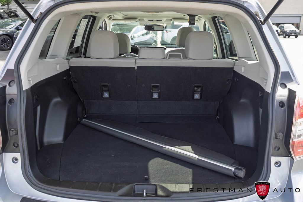 Used 2015 Subaru Forester 2.5i Premium AWD/4WD image 31